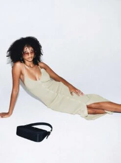 Casa Maxi Dress Cream -Polly Clothing Shop 0 modelinfo Cindy us4 2872f067 f57e 4e05 9622 8959e7fa9de4