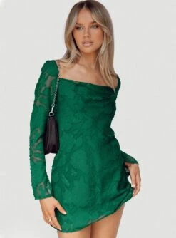 Princess Polly Star Power Mini Dress Forest Green -Polly Clothing Shop 0 modelinfo elly us2 48069069 6714 421d b5a2 437e560fc262