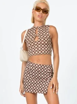 Motel Pelma Mini Skirt Chain Tangle Beige -Polly Clothing Shop 1 modelinfo casandra us2 3e8887c9 77b8 46b7 9c74 5b22822b3a27