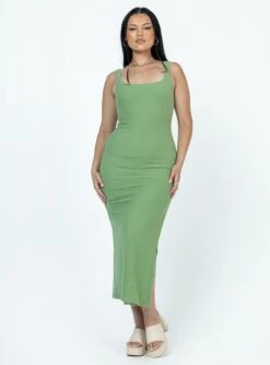 Princess Polly Suzie Maxi Dress Green -Polly Clothing Shop 2 modelinfo alicia us8 de662347 71c9 4800 9cb8 bb5ca37c63d3
