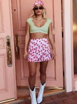 Princess Polly Olton Mini Skirt Pink -Polly Clothing Shop 2 e0ef075f 363d 4df7 8429 1ebfa97f71cf