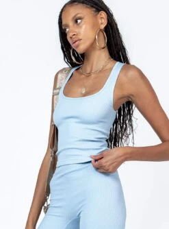 Princess Polly Gemima Top Blue -Polly Clothing Shop 3 modelinfo ayaana us2 eec3a92a 6d3f 46ed aea8 5dbd0299c0bb