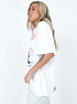 I'm A Catch Oversized Tee White -Polly Clothing Shop 3 modelinfo cathlin us2 29e8b01c 9b88 4f3a 9be8 0aaa2c4e0951