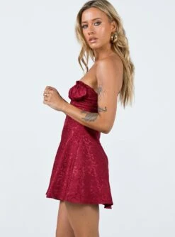 Princess Polly Lenette Mini Dress Burgundy 11 Princess Polly Lenette Mini Dress Burgundy -Polly Clothing Shop 3 modelinfo cathlin us2 465c8c48 a23a 4d26 b3ad f91f64a9c6a6