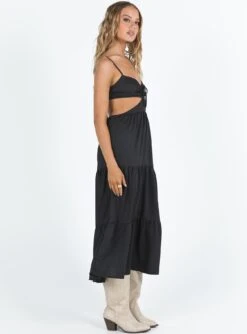 Oswell Maxi Dress Black -Polly Clothing Shop 3 modelinfo elly us2 eb63e0ee 5a82 4868 b52b 72d10f4bbd0c