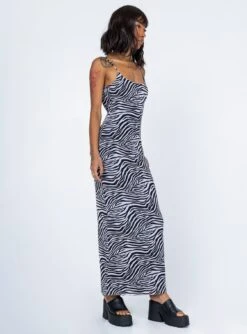 Princess Polly Knox Maxi Dress Zebra -Polly Clothing Shop 3 modelinfo feturi us2 90da45f6 498f 40dc ba9e 2089c8766103