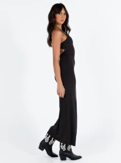 Riana Maxi Dress Black -Polly Clothing Shop 3 modelinfo josie us2 d3d24c45 1d8d 4fcd 81dd c403b1737980
