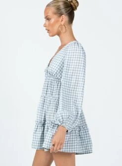 Princess Polly Ainslie Long Sleeve Mini Dress Green -Polly Clothing Shop 3 modelinfo kiana us2 58cf6919 2e23 4b47 9aee cd55e6871fb7