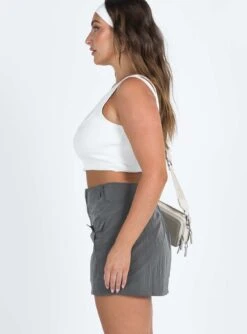 Princess Polly Wolf Cargo Mini Skirt Charcoal 11 Princess Polly Wolf Cargo Mini Skirt Charcoal -Polly Clothing Shop 3 modelinfo mikayla us8 76e5e2c0 3351 49dc 8cad e98a3ff89501