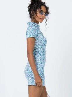 Motel Jeeves Dress Flower Power Blue 13 Motel Jeeves Dress Flower Power Blue -Polly Clothing Shop 3 b08baac6 4412 4bb4 9a98 5b748f8bf242