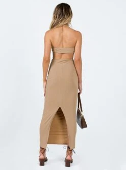 Princess Polly Gatlin Cut Out Maxi Dress Brown 13 Princess Polly Gatlin Cut Out Maxi Dress Brown -Polly Clothing Shop 4 modelinfo Alyssa us4 6bc1175a a8be 4d21 b4ad c3afc5933fbb