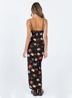 Princess Polly Brailey Maxi Dress Black Multi -Polly Clothing Shop 4 modelinfo Kiana us2 94369931 8eee 4c57 9dd6 f8f45fc7e8a8