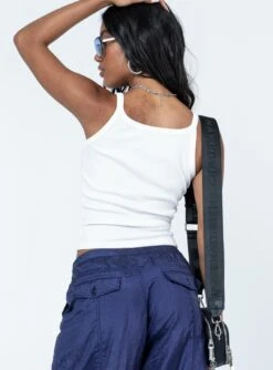 Princess Polly Moto Cami Top White -Polly Clothing Shop 4 modelinfo Yarelis us2 eae68156 0ab6 45de 956b 125e16d361a5