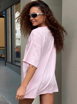 Princess Polly Betty Boop Oversized Biker Tee Pink -Polly Clothing Shop 4 modelinfo ashley us2 cb9410ab 6feb 454f 8006 8ee1be31b6a3