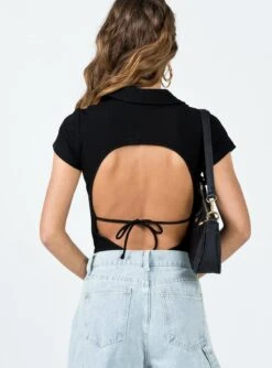 Princess Polly Montrose Bodysuit Black -Polly Clothing Shop 4 modelinfo elise us2 59585aa5 4e9e 4d3f 9800 f655998a1b07