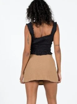 Princess Polly Buddy Mini Skirt Beige -Polly Clothing Shop 4 modelinfo kristen us2 b5bb8f14 2083 4f86 971f e674d2e6c9e3