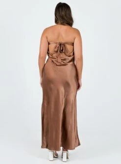 Princess Polly Haley Maxi Dress Brown -Polly Clothing Shop 4 modelinfo mikayla us8 7f04d0ff b856 4e2d 966f a5f5f76e491c