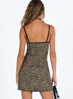 Motel Samiya Mini Dress Cheetah 12 Motel Samiya Mini Dress Cheetah -Polly Clothing Shop 4 modelinfo mirte us2 4c1852ab 8ce9 4b17 88b6 0a945bd660c7