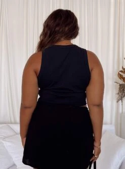 Ashland Top Black Curve -Polly Clothing Shop 5 modelinfo Paris us14