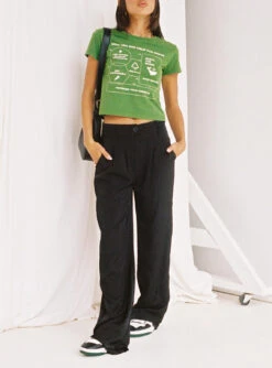 Organic Protect Charity Baby Tee Green -Polly Clothing Shop 5 modelinfo camelia us2 021431d4 50b5 492b 9869 4ed34168b6cc