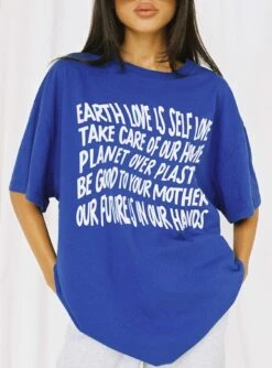 Organic Be Kind Charity Oversized Tee Blue -Polly Clothing Shop 5 modelinfo camelia us2 26bc68c9 b7a8 40c4 ad8f ffd0031cb8dd