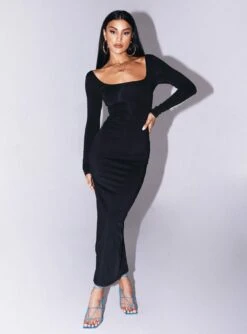 Princess Polly Lyla Maxi Dress Black -Polly Clothing Shop 5 modelinfo christy us2 ab7ea147 4671 4041 8551 b009ae13f8e2