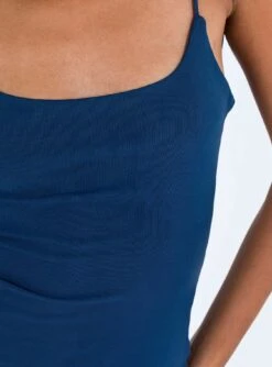 Knox Maxi Dress Navy -Polly Clothing Shop 5 modelinfo sneha us2 fd86b56a 86f4 4490 8f77 fc6d042afff5