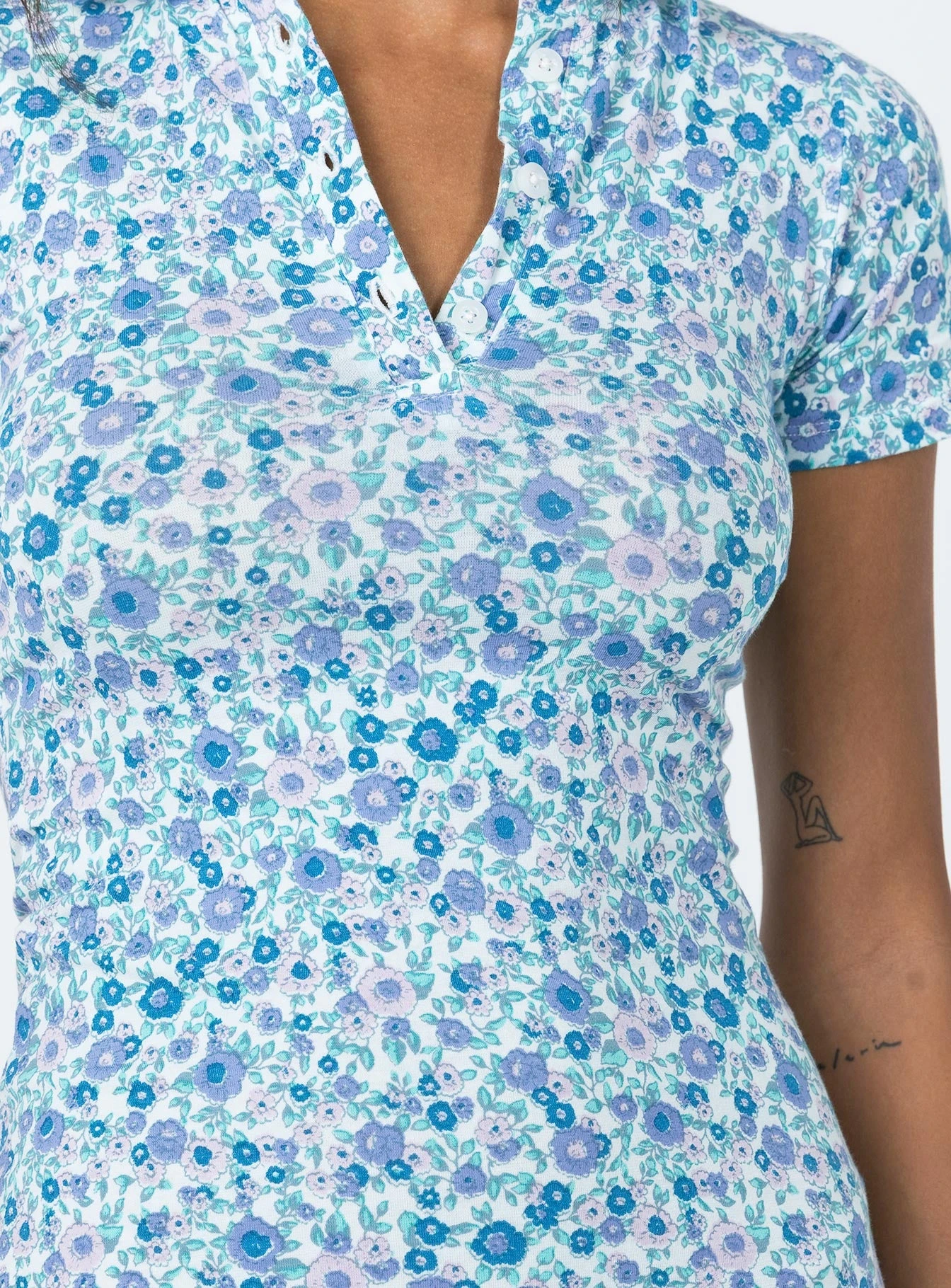 Motel Jeeves Dress Flower Power Blue 9 Motel Jeeves Dress Flower Power Blue - Image 7