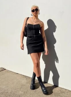 Princess Polly Prepped To Prime Skirt Black Pinstripe -Polly Clothing Shop 6 model info sarah us4