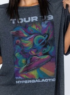 Princess Polly Hyper Galactic Oversize Tee Black -Polly Clothing Shop 6 modelinfo feturi us2